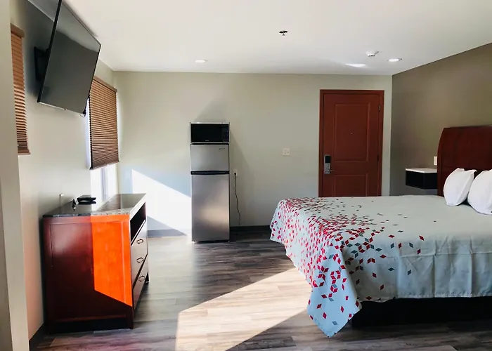Bel Air Motel 3*